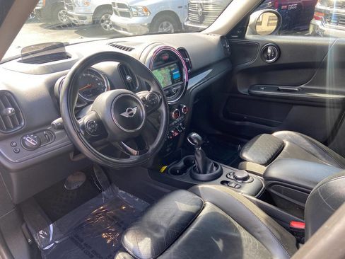 Used 2018 MINI Cooper Countryman Cooper 4dr Crossover image 10