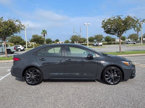 Certified 2026 Toyota Corolla SE FWD image 3