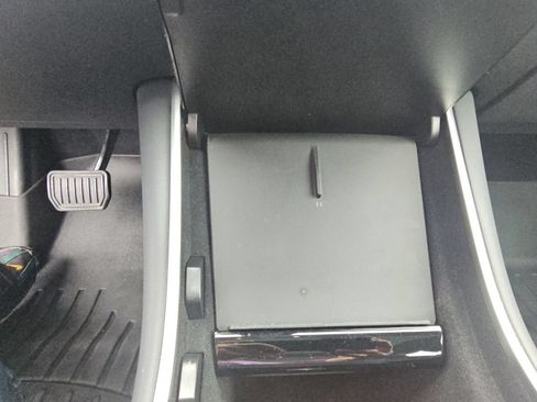Used 2019 Tesla Model 3 RWD image 18