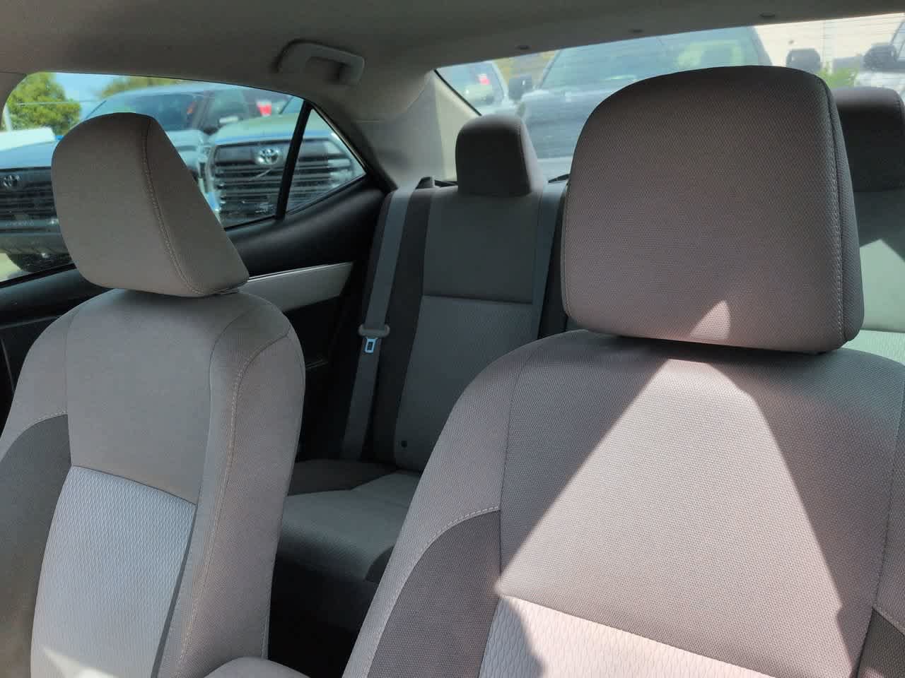 Used 2017 Toyota Corolla LE FWD image 8