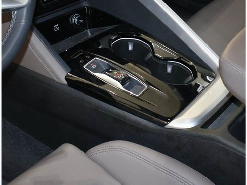 Used 2025 Audi Q5 Premium Plus AWD/4WD image 11