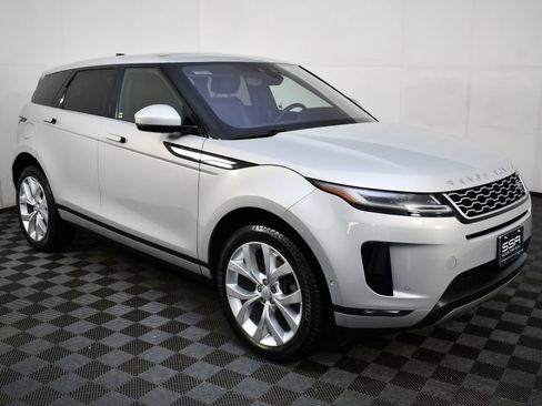 Used 2020 Land Rover Range Rover Evoque SE image 3