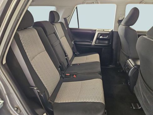 Used 2016 Toyota 4Runner SR5 AWD/4WD image 27