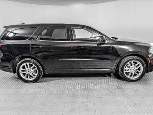 Used 2023 Dodge Durango GT RWD image 9