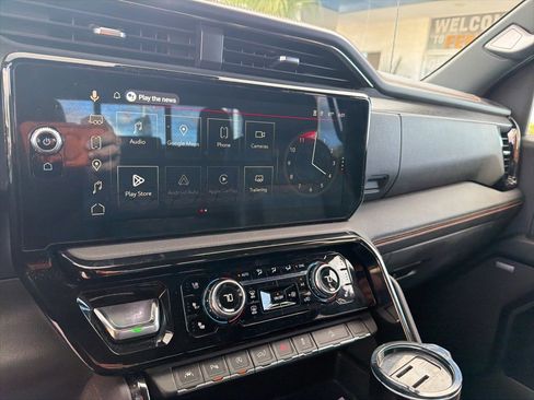 Certified 2023 GMC Sierra 1500 AT4 w/ Technology Package image 21