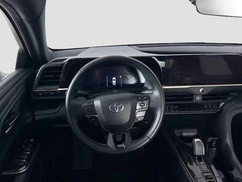 Certified 2026 Toyota Crown XLE image 20