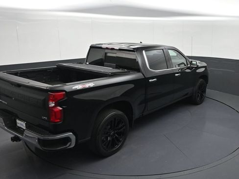 Used 2022 Chevrolet Silverado 1500 LTZ w/ LTZ Premium Package AWD/4WD image 28
