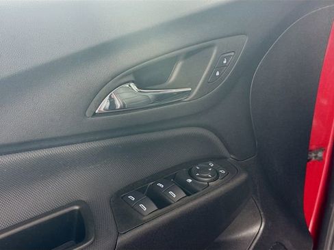 Used 2023 Chevrolet Equinox RS w/ RS Leather Package FWD image 19