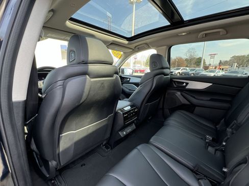 Used 2023 Acura MDX SH-AWD image 23