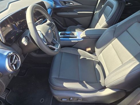 New 2025 Chevrolet Equinox EV LT w/ LPO, Blackout Package image 6