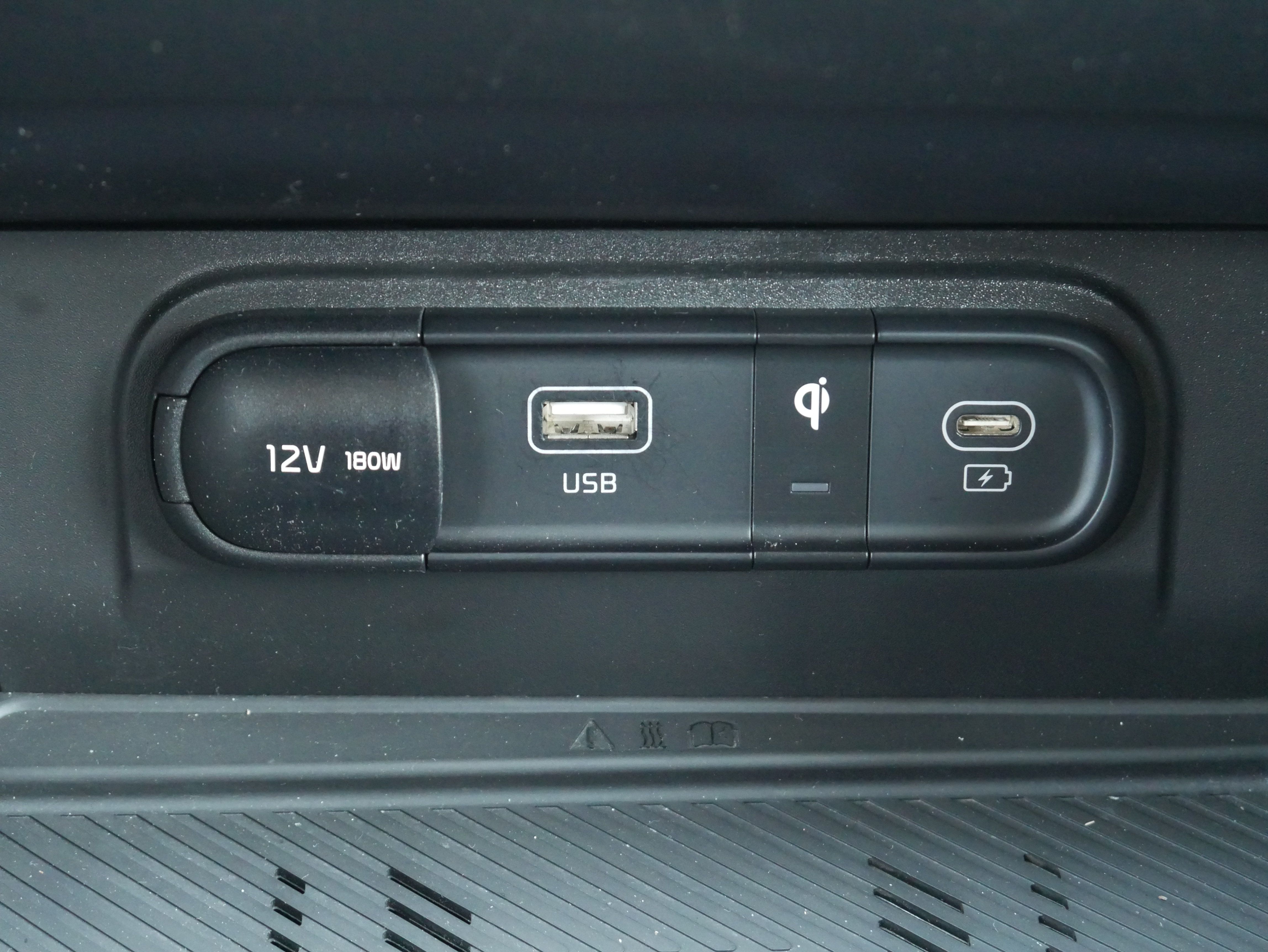Certified 2024 Kia Sportage EX FWD image 21