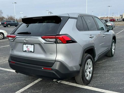 Used 2023 Toyota RAV4 LE image 3