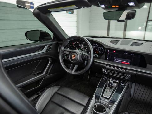 Used 2020 Porsche 911 Carrera image 16