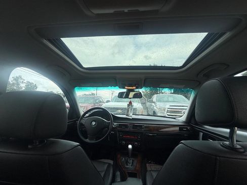 Used 2011 BMW 328i xDrive Sedan image 17