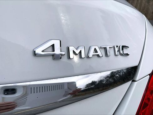 Used 2018 Mercedes-Benz C 300 4MATIC Sedan image 10