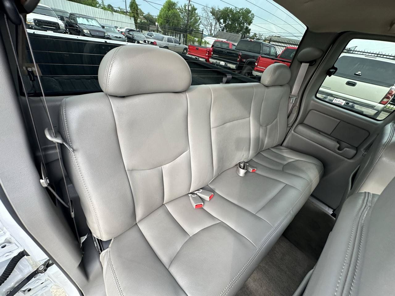 Used 2004 Chevrolet Silverado 1500 4x4 Extended Cab w/ Z71 Convenience Package 2 image 57
