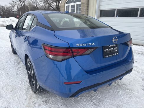 Used 2024 Nissan Sentra SV image 7