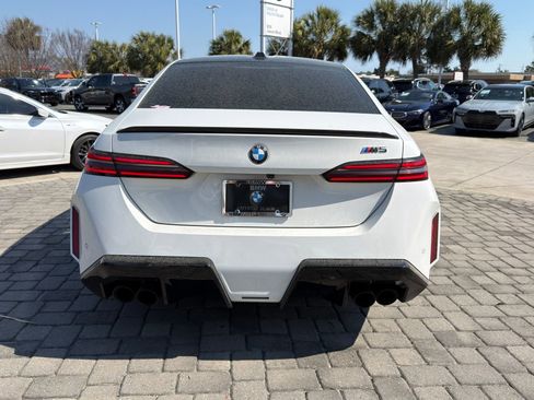 Used 2025 BMW M5 w/ Carbon Package image 10
