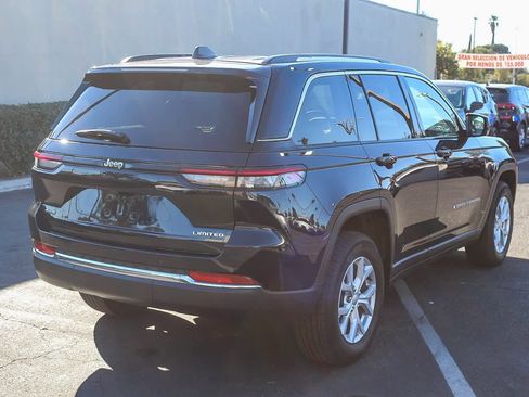 Used 2023 Jeep Grand Cherokee Limited w/ Trailer Tow Prep Group (B) image 4