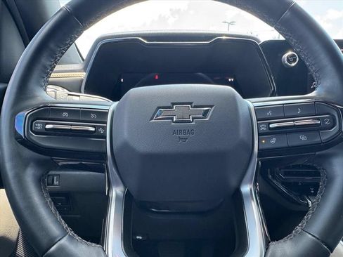Used 2023 Chevrolet Colorado ZR2 w/ ZR2 Convenience Package III AWD/4WD image 18