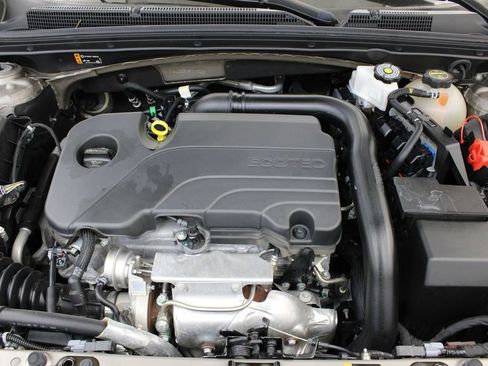 Used 2024 Chevrolet Malibu LT image 30