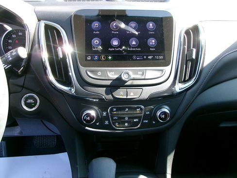 Used 2024 Chevrolet Equinox RS image 16