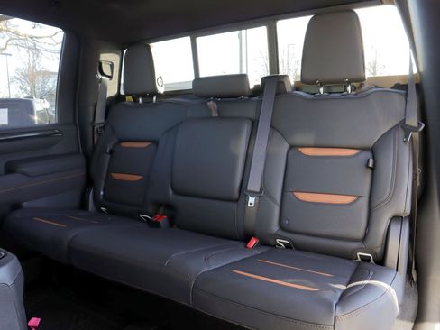 Used 2026 GMC Sierra 2500 AT4 w/ AT4 Premium Plus Package image 9