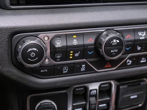Used 2024 Jeep Wrangler Unlimited Sport AWD/4WD image 68