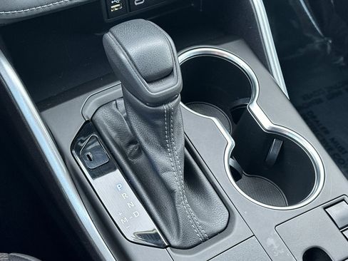 Used 2023 Toyota Highlander L image 23