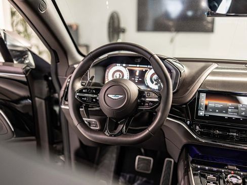 New 2026 Aston Martin DBX 707 image 39