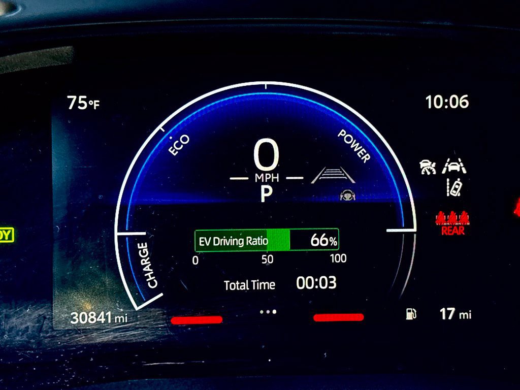 Used 2025 Toyota Camry SE FWD image 27