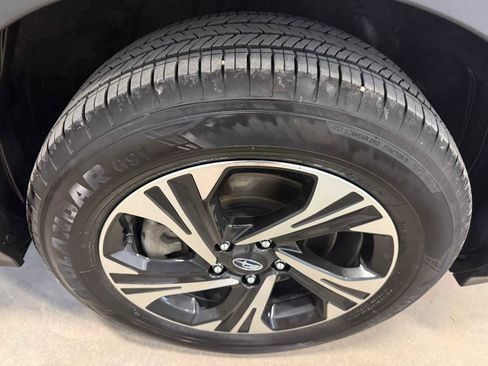Used 2024 Subaru Crosstrek 2.0i Premium AWD/4WD image 12