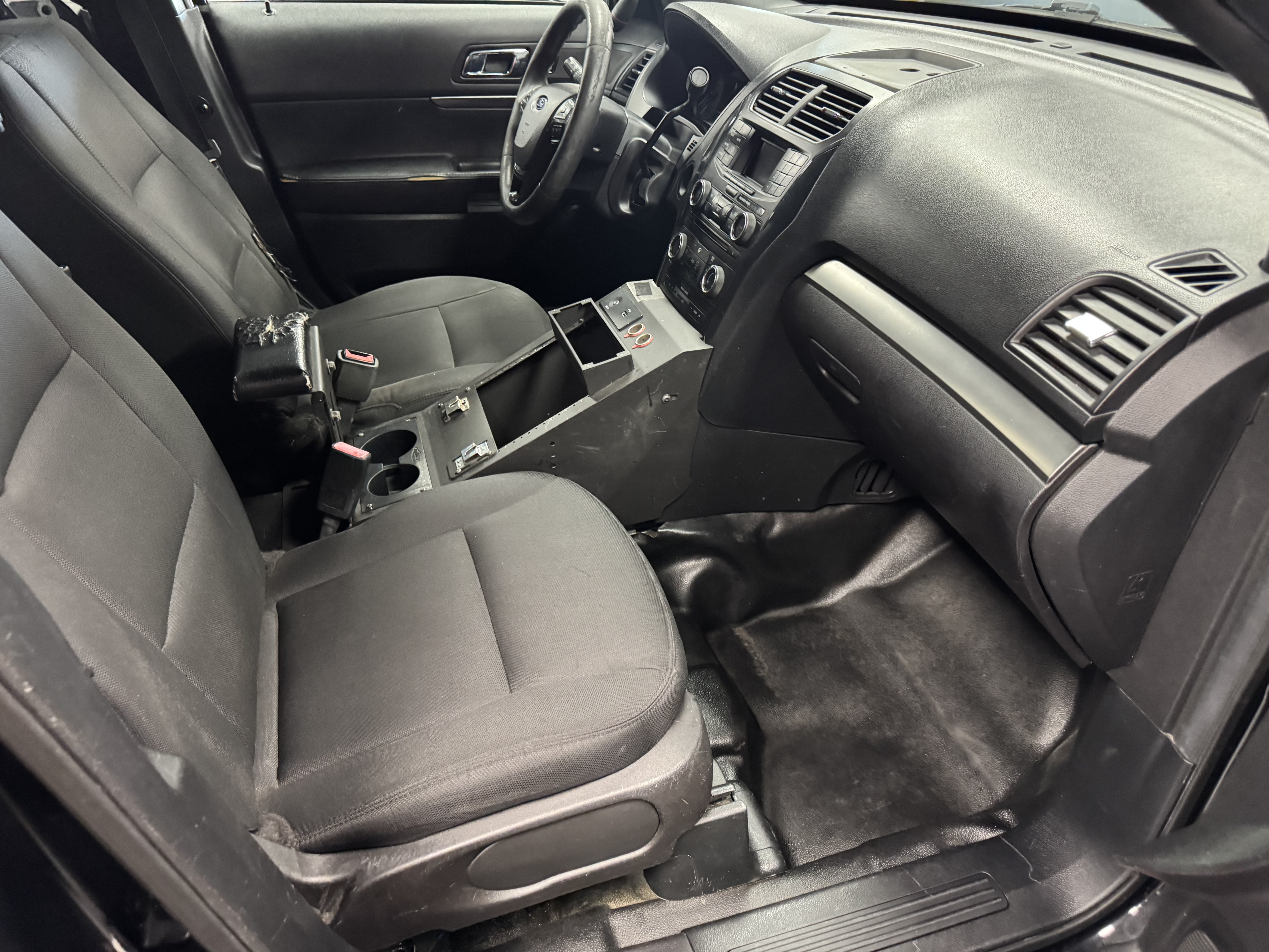 Used 2017 Ford Explorer 4WD Police Interceptor image 12