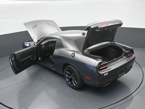 Used 2022 Dodge Challenger SXT w/ Driver Convenience Group RWD image 56