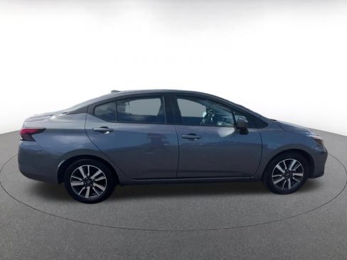 Used 2025 Nissan Versa SV FWD image 15