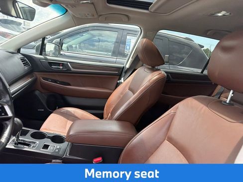Used 2018 Subaru Outback 3.6R Touring AWD/4WD image 19