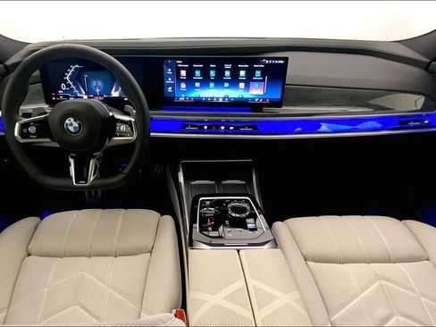 Certified 2023 BMW 760i xDrive w/ Executive Package AWD/4WD image 16