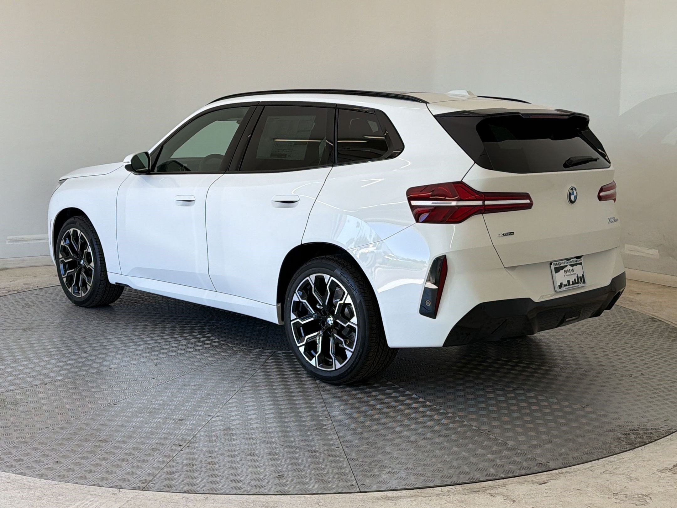 New 2026 BMW X3 xDrive30i w/ M Sport Package AWD/4WD image 3