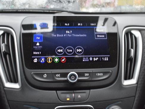 Used 2024 Chevrolet Malibu LT image 18