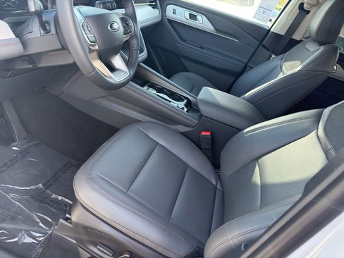 New 2026 Ford Explorer Active w/ Active Comfort Package image 35
