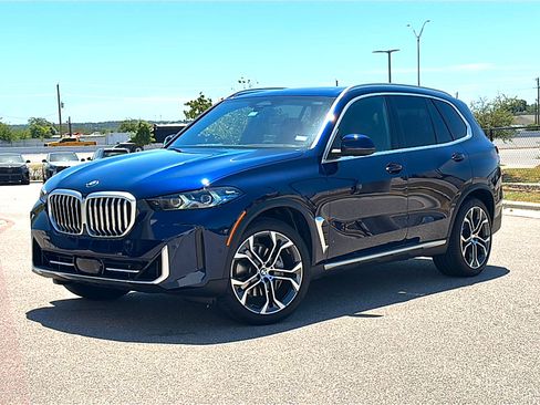 Used 2025 BMW X5 xDrive40i w/ Premium Package AWD/4WD image 2