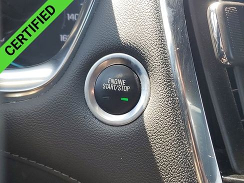 Certified 2023 Chevrolet Traverse LT FWD image 17