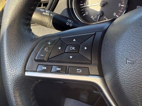 Used 2020 Nissan Rogue SV AWD/4WD image 32