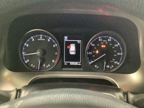 Used 2018 Toyota RAV4 LE w/ All Weather Liner Package image 15