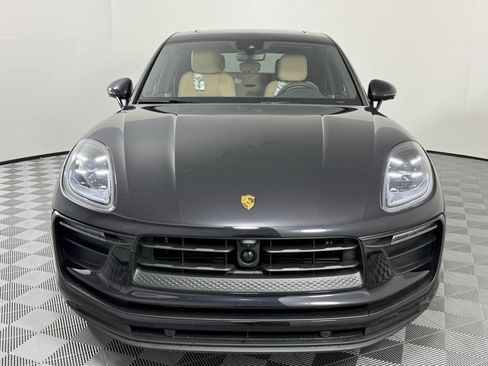 Certified 2026 Porsche Macan AWD/4WD image 6
