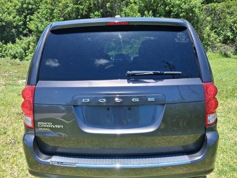 Used 2015 Dodge Grand Caravan SE w/ Quick Order Package 29E SE FWD image 7