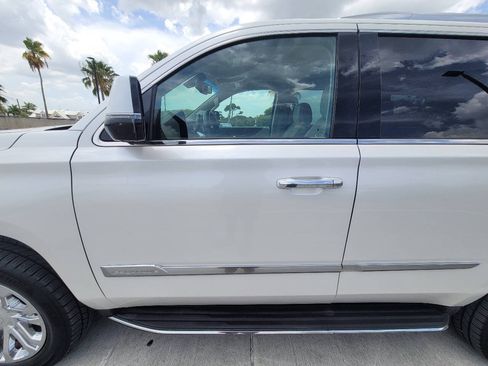 Used 2017 Cadillac Escalade 2WD image 41