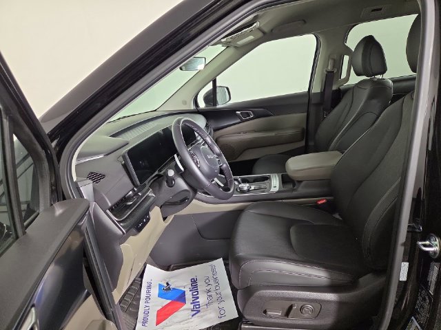 Certified 2026 Kia Carnival LXS FWD image 12