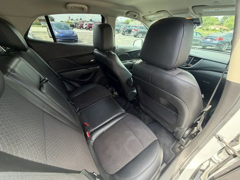 Used 2020 Buick Encore Preferred w/ Safety Package AWD/4WD image 32