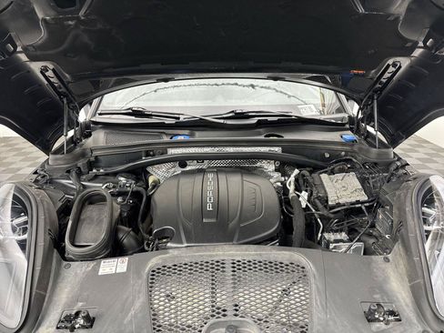 Used 2021 Porsche Macan w/ Premium Package AWD/4WD image 20